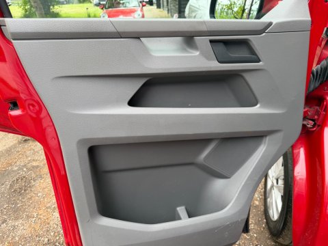 Volkswagen Transporter T28 TDI P/V HIGHLINE 45