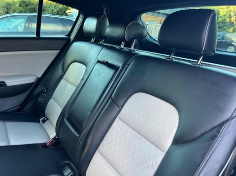 Kia Sportage 2.0 CRDi GT-Line Auto AWD Euro 6 5dr 32