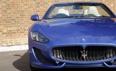 Maserati Grancabrio Sport 5