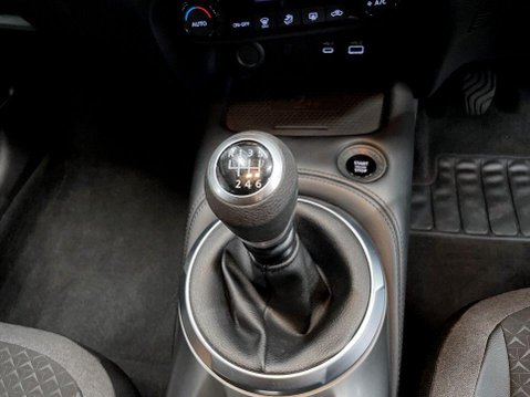 Nissan Juke 1.0 DIG-T N-Connecta SUV 5dr Petrol Manual Euro 6 (s/s) (114 ps) Air Con - 34