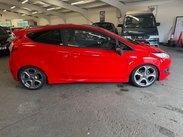 Ford Fiesta 1.0T EcoBoost Zetec S Red Edition Euro 6 (s/s) 3dr 7