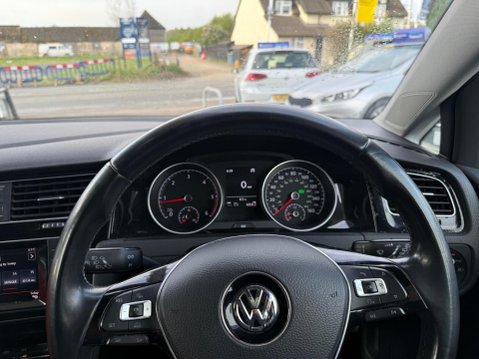 Volkswagen Golf 2.0 TDI BlueMotion Tech Match DSG Euro 5 (s/s) 5dr 9