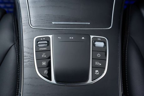 Mercedes-Benz GLC 2.0 GLC300d AMG Line (Premium Plus) SUV 5dr Diesel G-Tronic+ 4MATIC Euro 6 34
