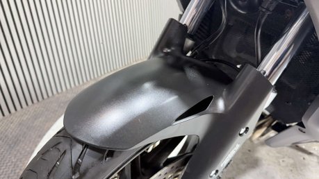 Honda VFR 2011 ONLY 22K NEW MOT SERVICED TOP BOX TOURER 800CC 13