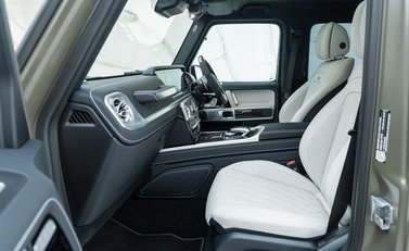 Mercedes-Benz G Class AMG G63 Carbon Edition 18