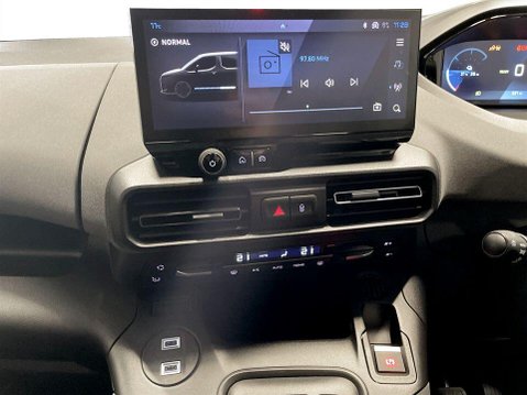 Peugeot e-Rifter 52kWh GT Standard MPV 5dr Electric Auto (7.4kW Charger) (136 ps) DAB Radio 18