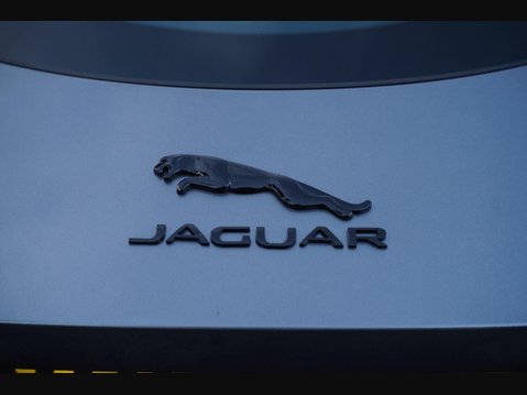Jaguar F-Type 3.0 V6 Auto Euro 6 (s/s) 2dr 33