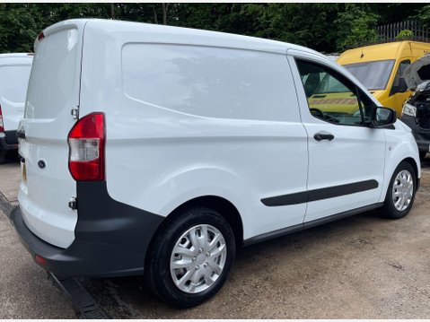 Ford Transit Courier 1.5 TDCi L1 Euro 6 5dr 9