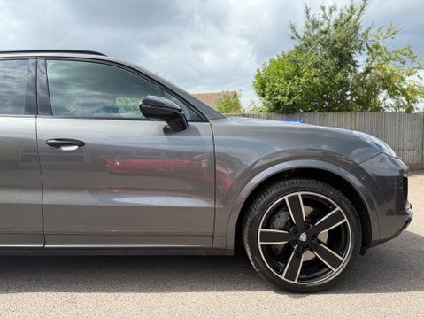 Porsche Cayenne 2.9T V6 S TiptronicS 4WD Euro 6 (s/s) 5dr 5