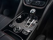 Bentley Bentayga V8 14