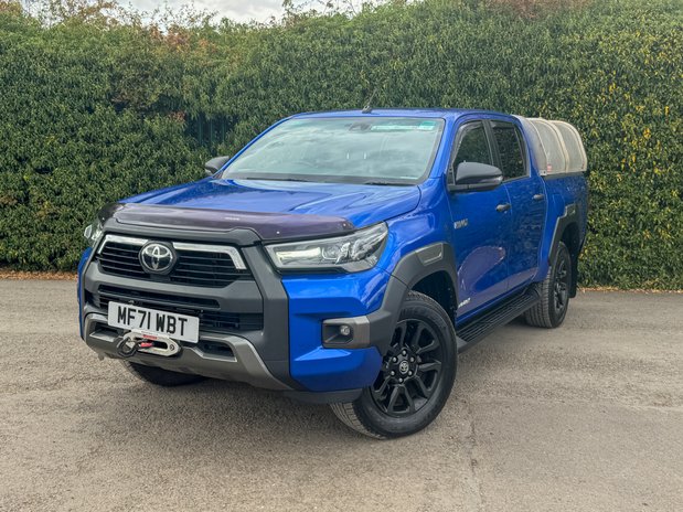 Toyota Hilux Invincible X | Auto | 2.8 LT | Double Cab | Sensors | EURO 6 | NO VAT 1
