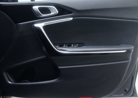 Kia Xceed 1.6 XCeed 3 PHEV Semi-Auto 5dr 45