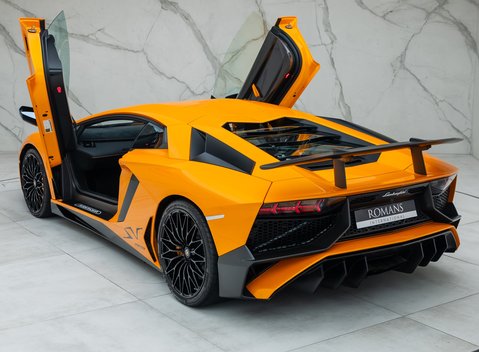 Lamborghini Aventador SV LP 750-4 13