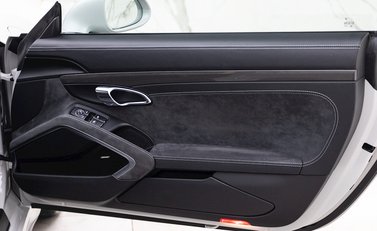 Porsche 911 GT3 (991.2) 21