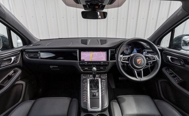 Porsche Macan S 19