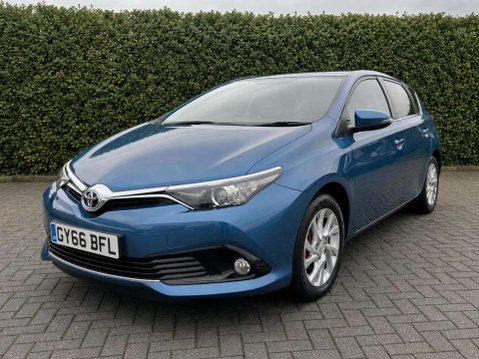 Toyota Auris 1.2 VVT-i Business Edition Hatchback 5dr Petrol Manual Euro 6 (s/s) (116 ps 4