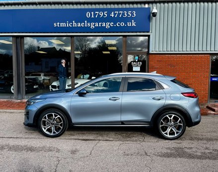 Kia Xceed 1.0 XCeed Connect ISG 5dr 11