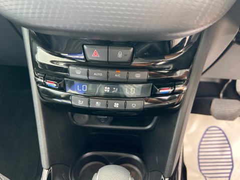 Peugeot 2008 1.2 PureTech Allure EAT Euro 6 (s/s) 5dr 38