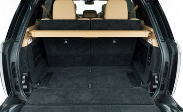 Land Rover Range Rover P400 Autobiography LWB 7 Seater 29