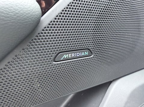 Land Rover Range Rover Velar R-DYNAMIC S 20