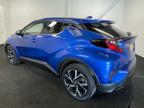Toyota C-HR 1.8 C-HR Design HEV CVT 5dr 3