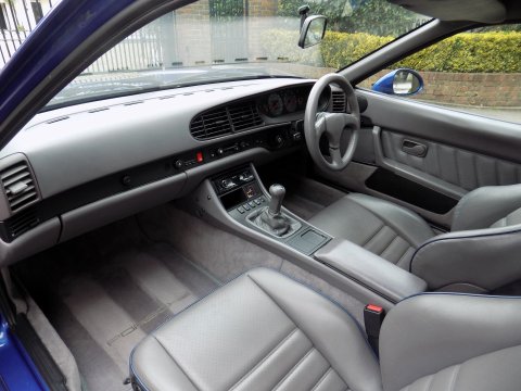 Porsche 968 COUPE 57