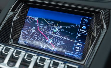 Lamborghini Aventador LP 700-4 ROADSTER 23