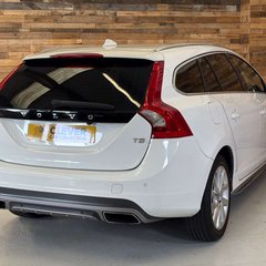 Volvo V60 2.0 T5 Business Edition Estate 5dr Petrol Auto Euro 6 (s/s) (190 ps) 4