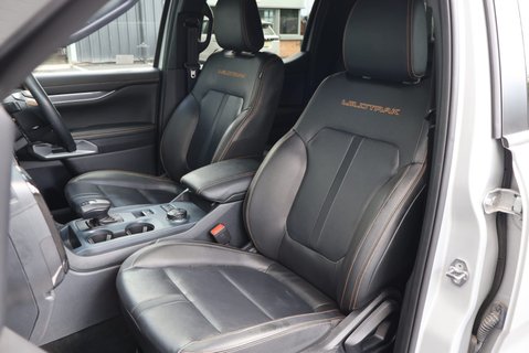 Ford Ranger WILDTRAK ECOBLUE FULLY STYLED WITH BODY COLOURED SNUG TOP 17