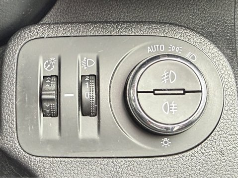 Vauxhall Combo Life 1.5 Turbo D Energy XL 5dr 30