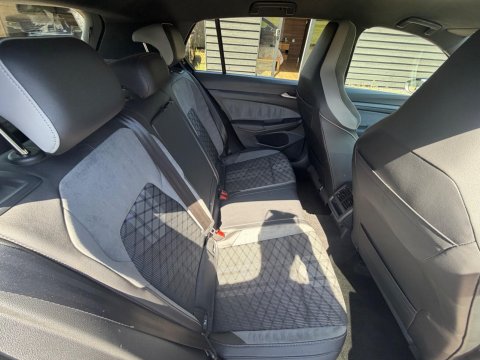 Volkswagen Golf R-LINE ETSI DSG 33