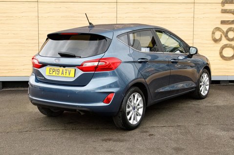 Ford Fiesta TITANIUM 2