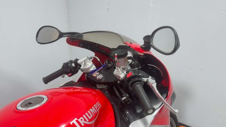 Triumph TT 2001 ONLY 9K NEW MOT 600CC INLINE 4 SPORTS BIKE 7