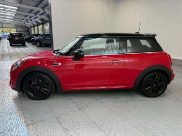 Mini Hatch 1.5 Cooper Sport Hatchback 3dr Petrol Steptronic Euro 6 (s/s) (136 ps) 4