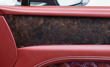 Bentley Bentayga Hybrid First Edition 27