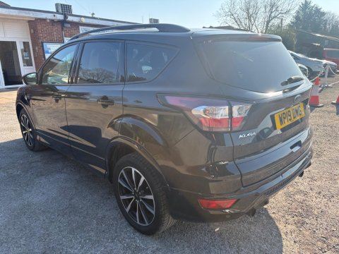 Ford Kuga ST-LINE TDCI 12