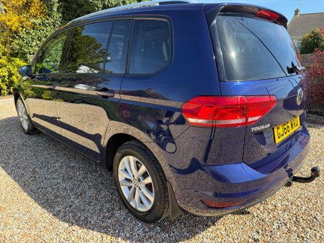 Volkswagen Touran 1.6 TDI BlueMotion Tech SE Family DSG Euro 6 (s/s) 5dr 11