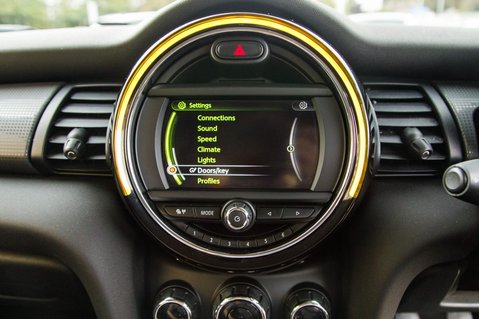 Mini Hatch COOPER 22