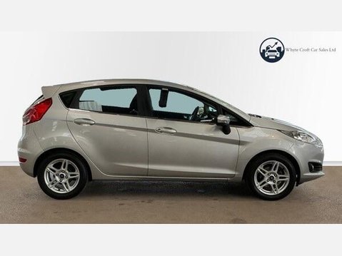 Ford Fiesta 1.0T EcoBoost Zetec Euro 5 (s/s) 5dr 3