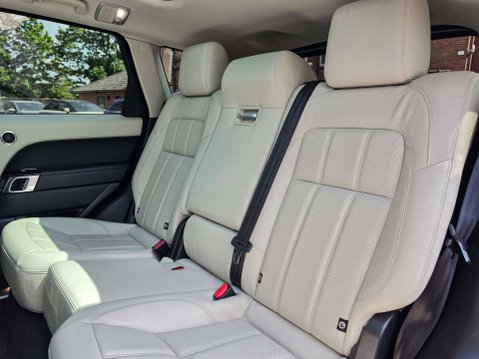 Land Rover Range Rover Sport 2.0 Range Rover Sport HSE Silver P400e Auto 4WD 5dr 28