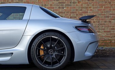 Mercedes-Benz SLS AMG Black Series 12