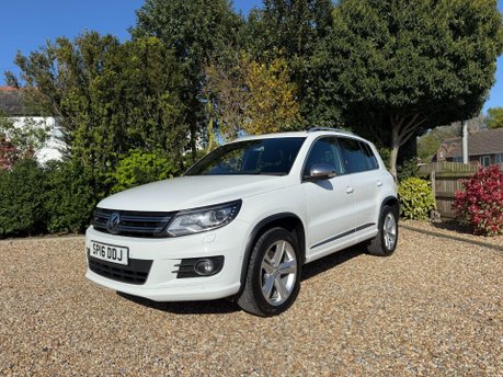 Volkswagen Tiguan 2.0 TDI BlueMotion Tech R-Line Edition SUV 5dr Diesel DSG 4WD Euro 6 (s/s) 1