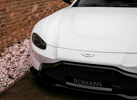 Aston Martin V8 Vantage 25