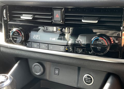 Nissan Qashqai DIG-T TEKNA PLUS MHEV 29