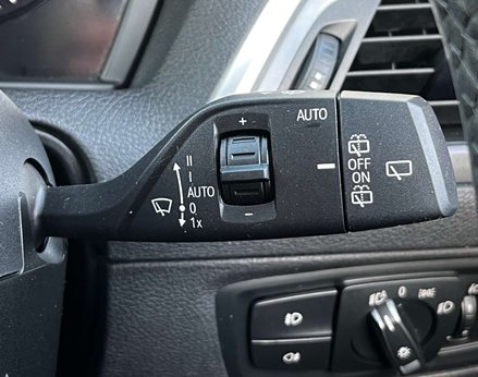 BMW 1 Series 1.5 118i M Sport Shadow Edition Auto 3dr 57