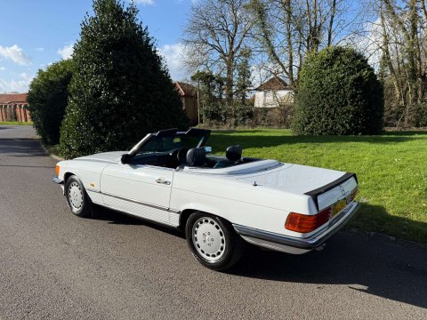 Mercedes-Benz 300 3.0 SL Convertible 2dr Petrol Automatic (188 bhp) 11