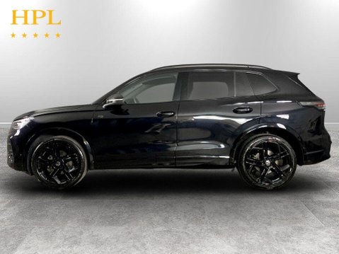 Volkswagen Tiguan 1.5 eTSI MHEV R-Line SUV 5dr Petrol Hybrid DSG Euro 6 (s/s) (150 ps) 1 Owne 4