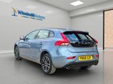 Volvo V40 2.0 D3 Momentum Nav Plus Euro 6 (s/s) 5dr 9