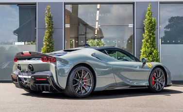 Ferrari SF90 Stradale ASSETTO FIORANO 4