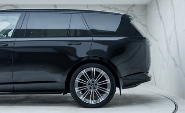 Land Rover Range Rover D350 AUTOBIOGRAPHY LWB 35